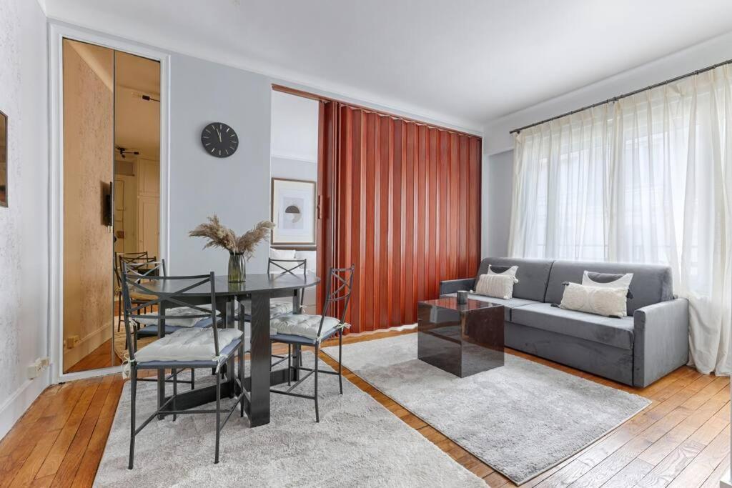 Matignon Saint-Honore : Magnifique Appartement 1Br París Exterior foto