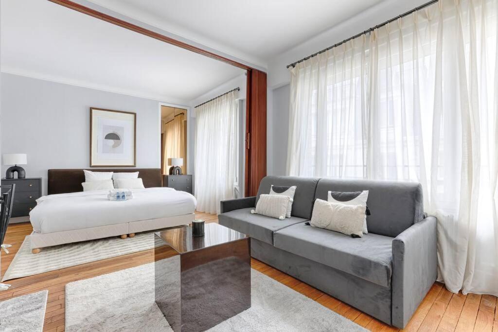 Matignon Saint-Honore : Magnifique Appartement 1Br París Exterior foto