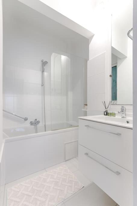 Matignon Saint-Honore : Magnifique Appartement 1Br París Exterior foto