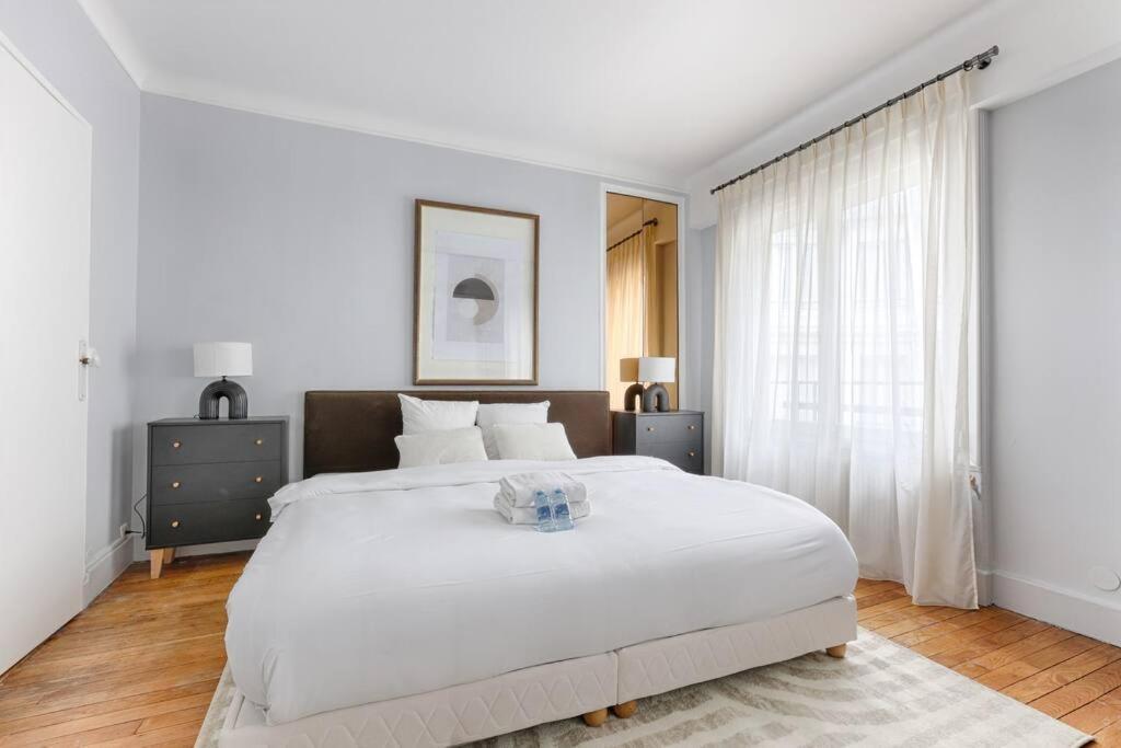 Matignon Saint-Honore : Magnifique Appartement 1Br París Exterior foto